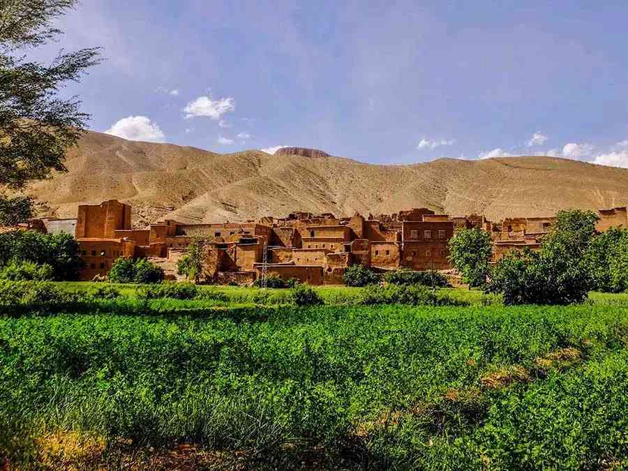 Experience the timeless allure of a traditional Moroccan village on your 3-Day Sahara tour from Marrakech to Fes.